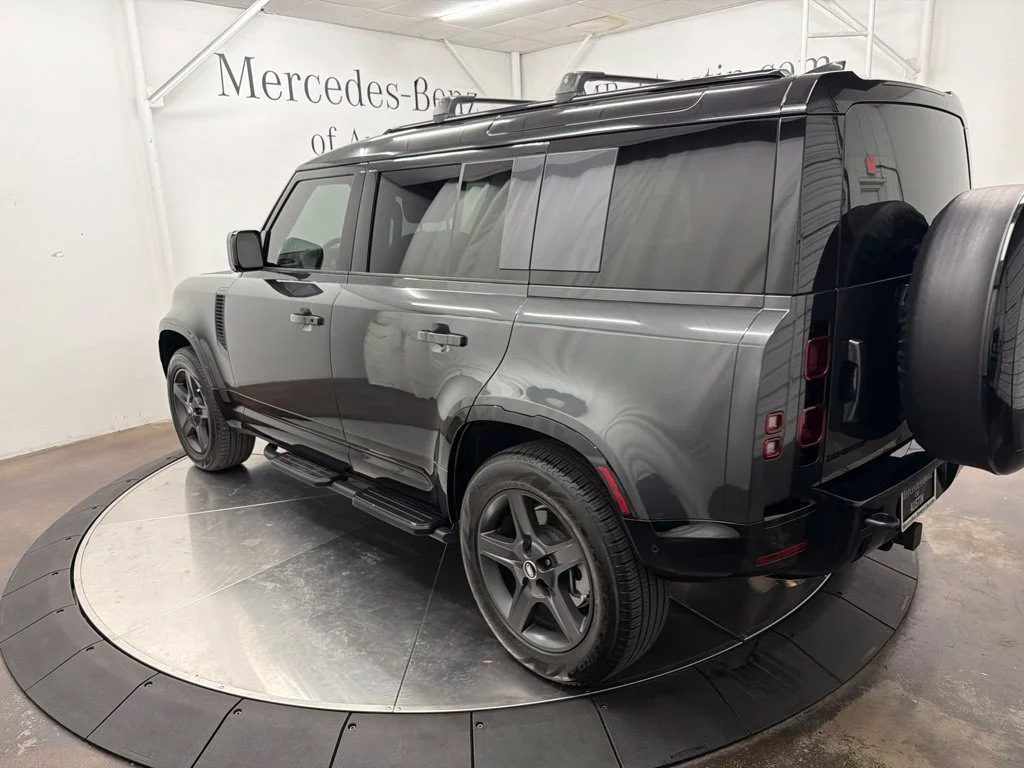 Used 2025 Silver Land Rover X-Dynamic SE image 5