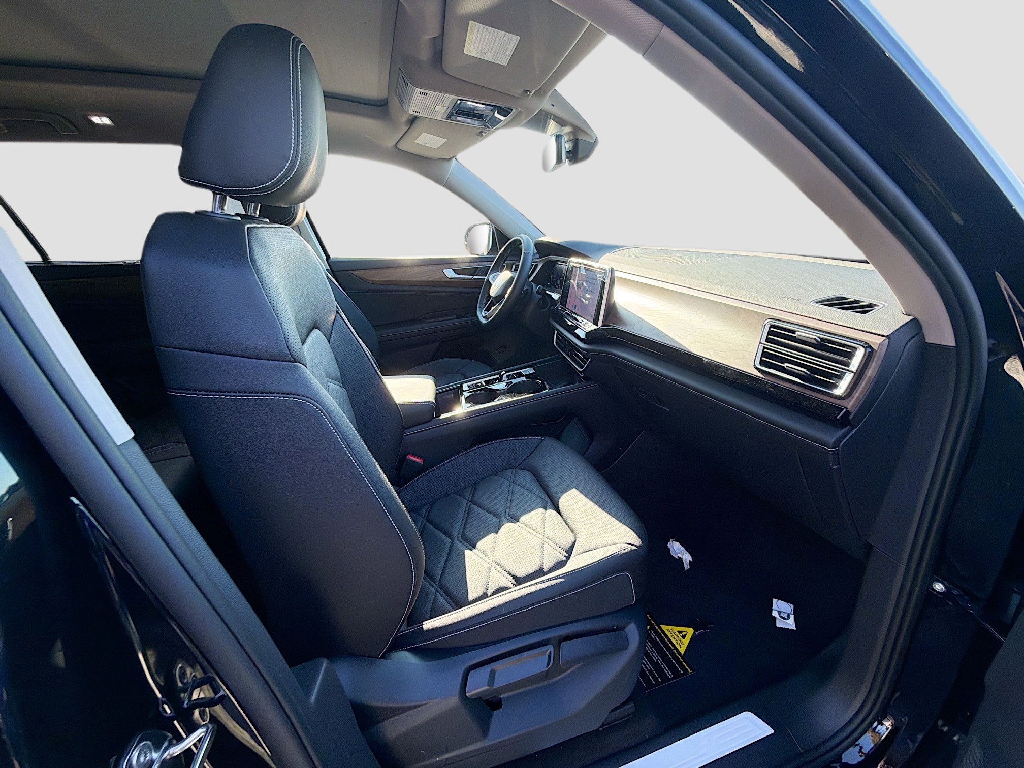2026 Volkswagen Atlas SE w/Tech - Photo 23