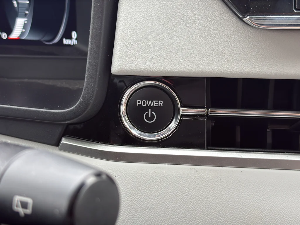 Used 2023 Black Mitsubishi SEL image 30