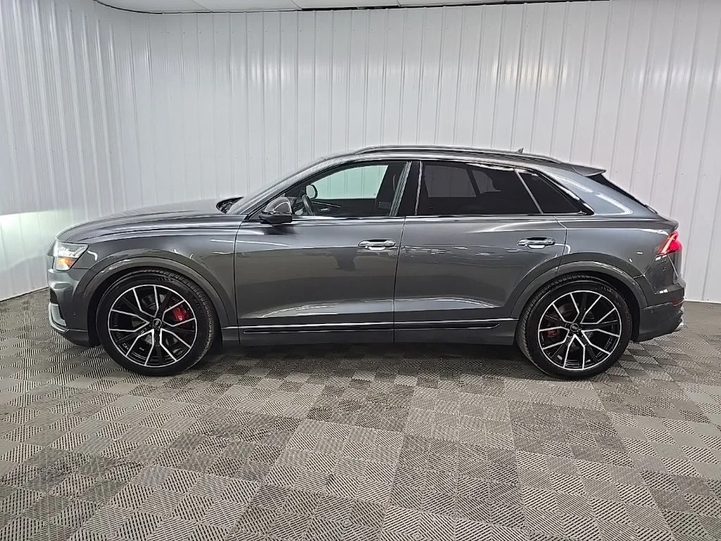Used 2022 Gray Audi 4.0T Prestige image 5