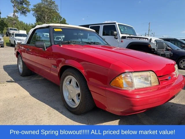 Used 1993 Red Ford LX image 16