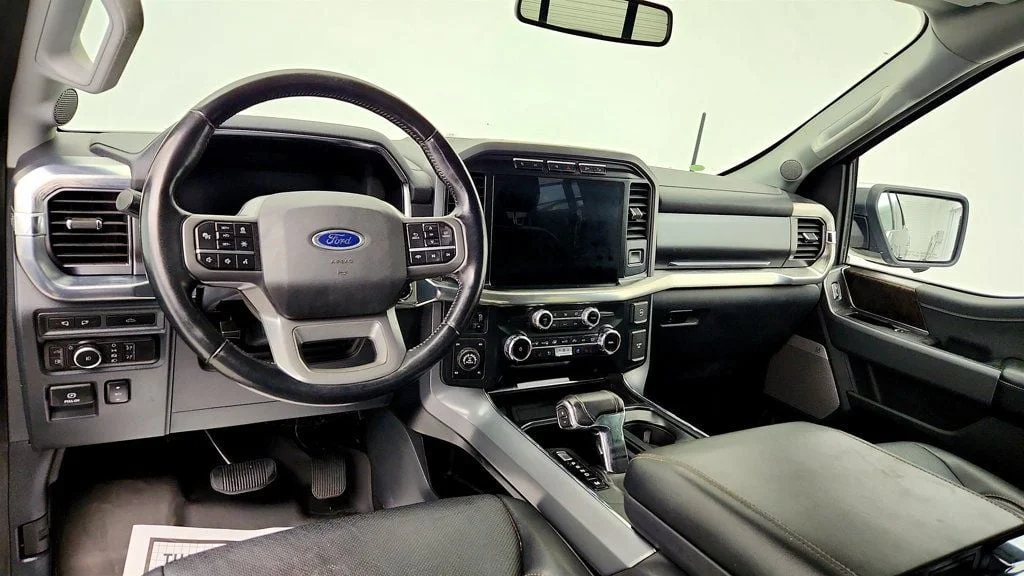Used 2022 Agate Black Metallic Ford LARIAT 4WD SuperCrew 5.5