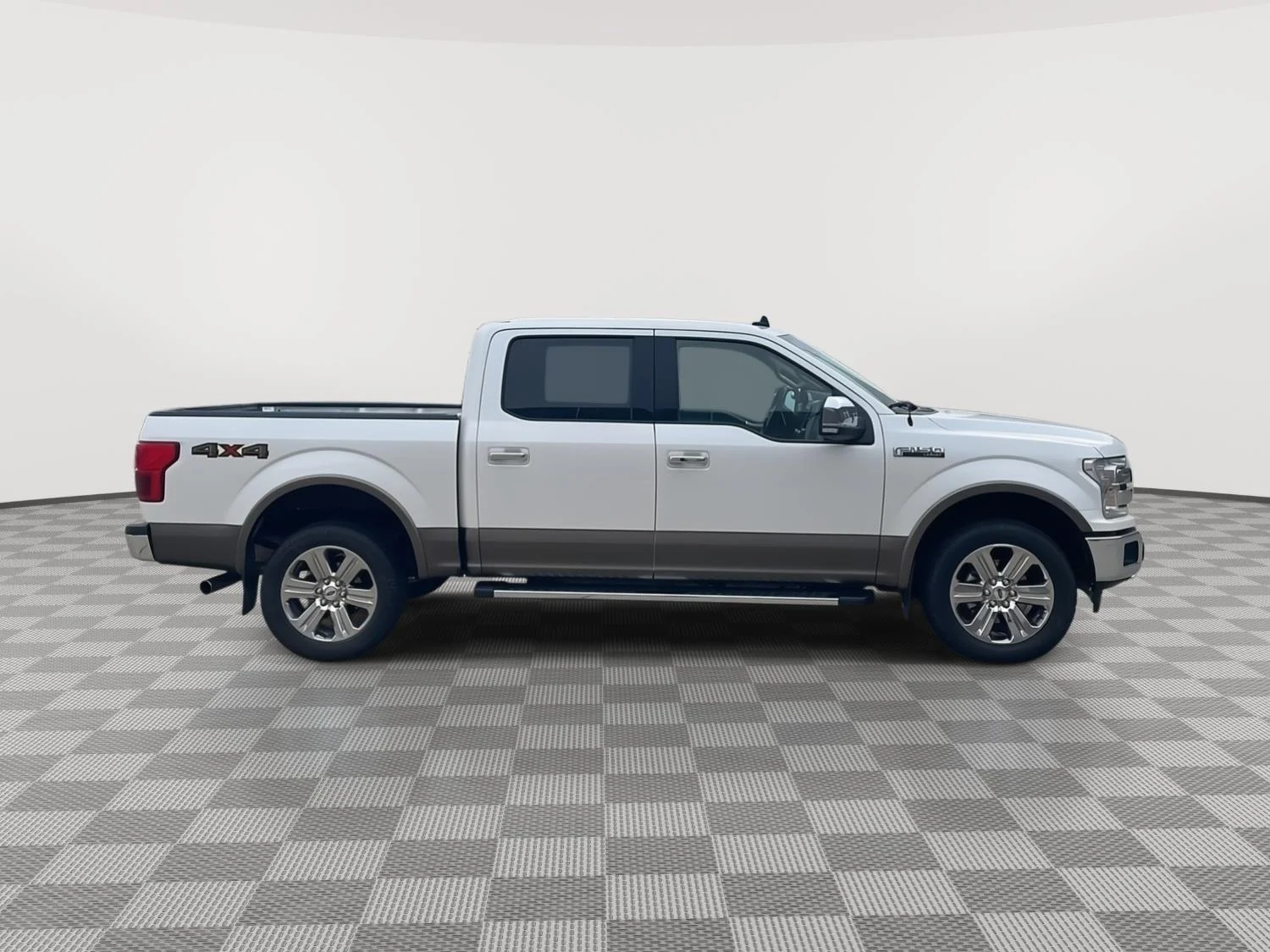 Used 2019 White Platinum Metallic Tri-Coat/Stone Gray Ford LARIAT image 2