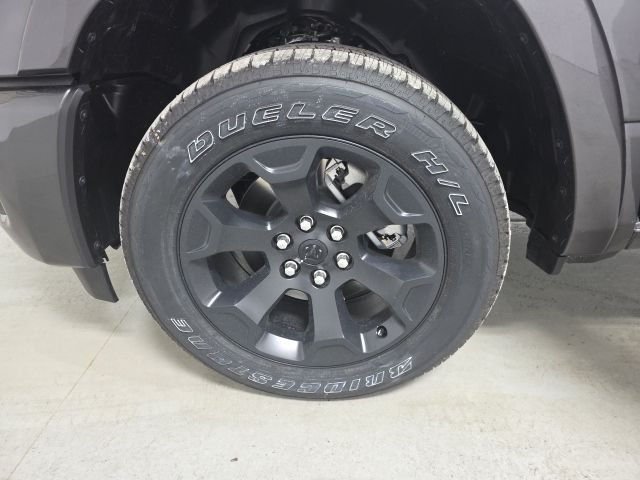 New 2026 Granite Crystal Metallic Clear-Coat Exterior Paint RAM Big Horn/Lone Star image 14