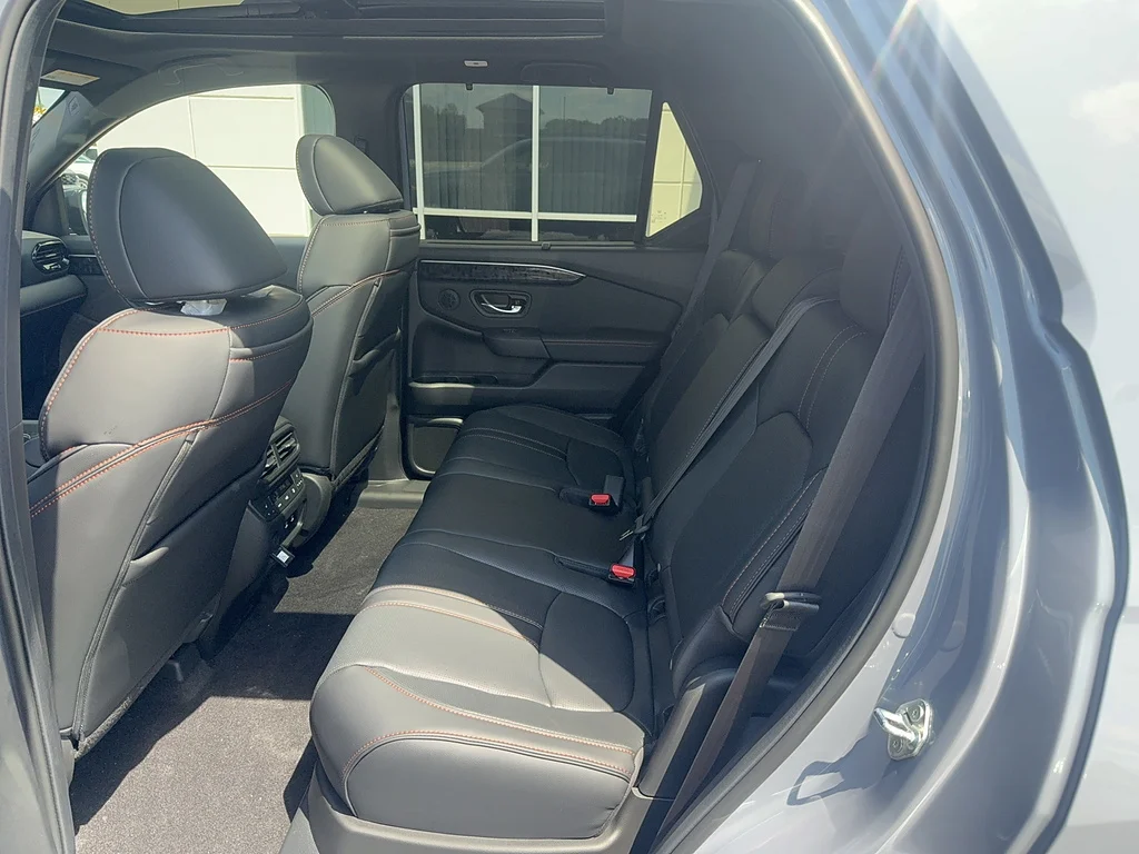 New 2026 Sonic Gray Pearl Honda TrailSport Elite Blackout image 11