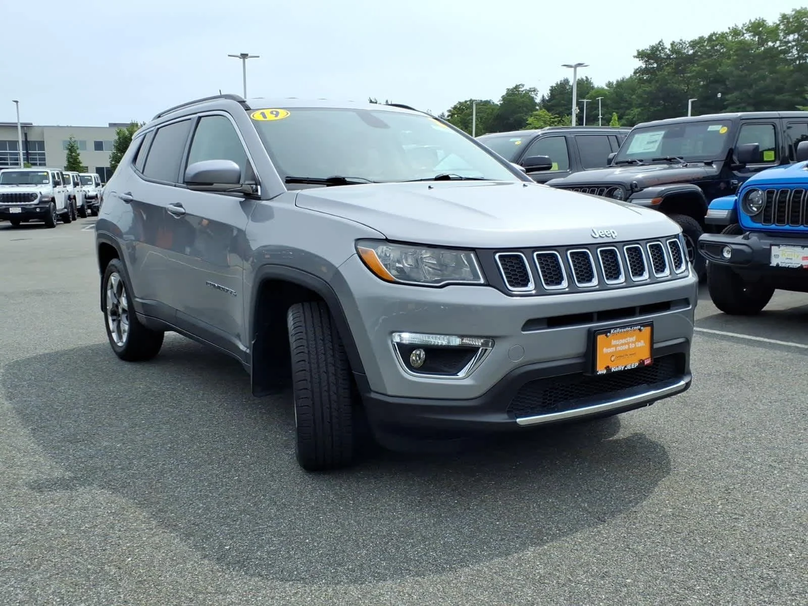 Certified Used 2019 Billet Silver Metallic Clearcoat Jeep Limited image 5