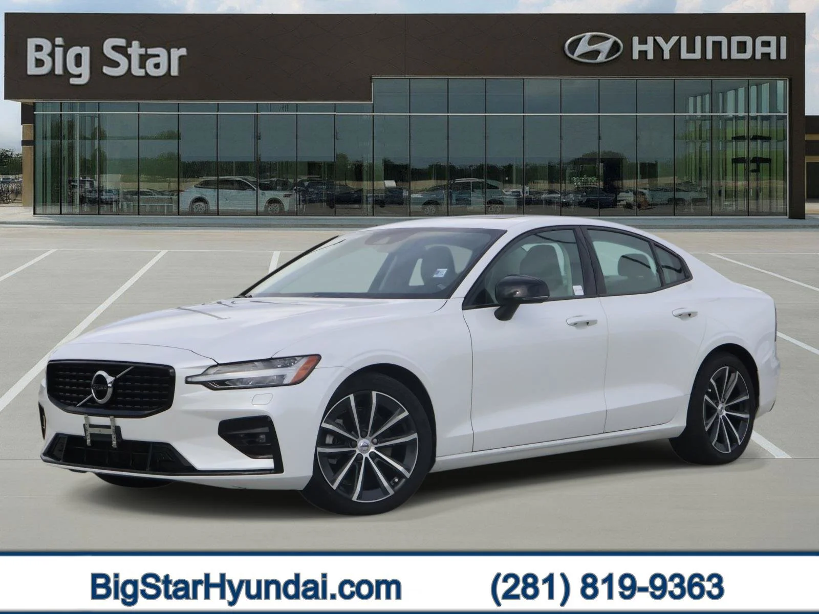 2022 Volvo S60 Momentum
