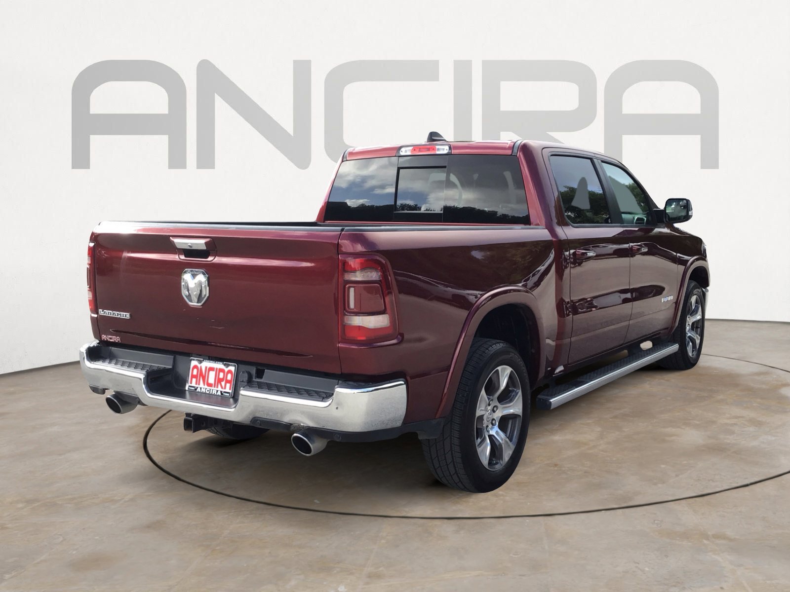 Used 2020 Delmonico Red Pearlcoat Ram Laramie image 10