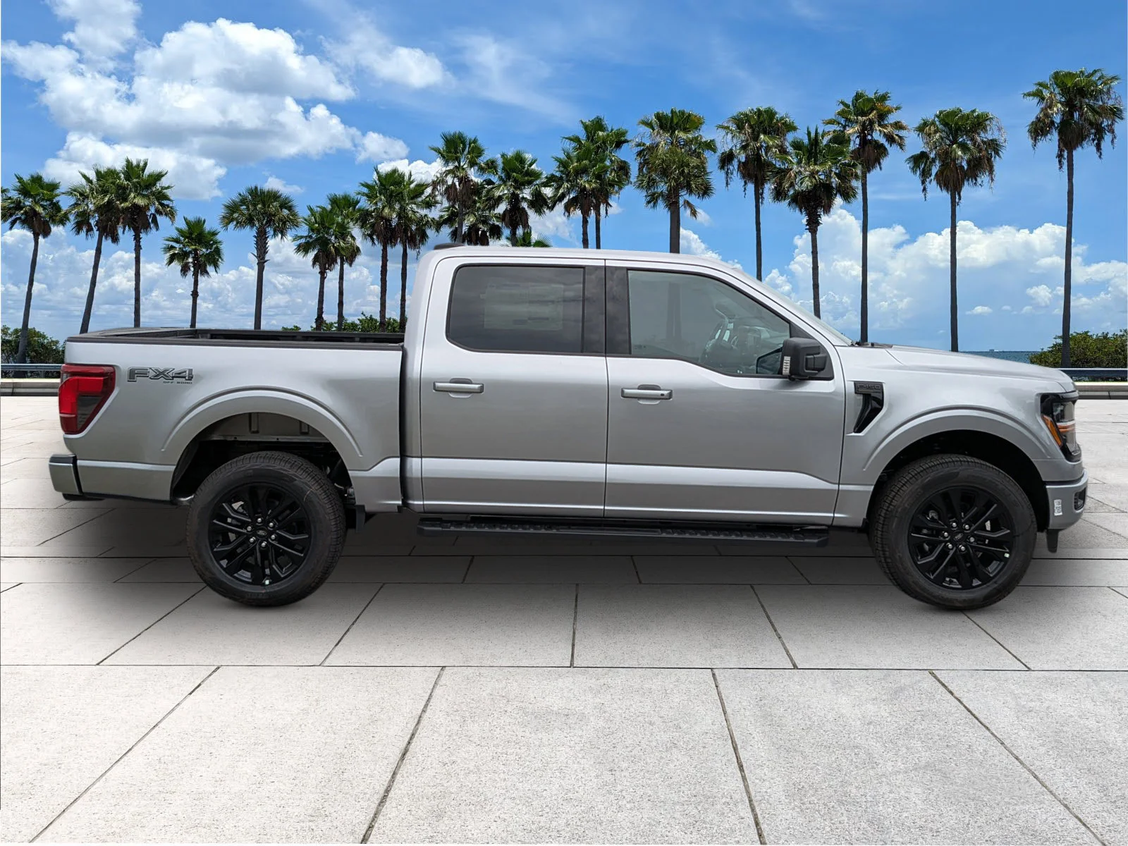 New 2026 Iconic Silver Metallic Ford XLT image 8