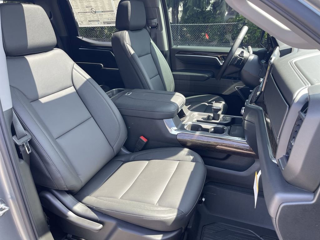 New 2026 Sterling Metallic GMC Elevation image 29