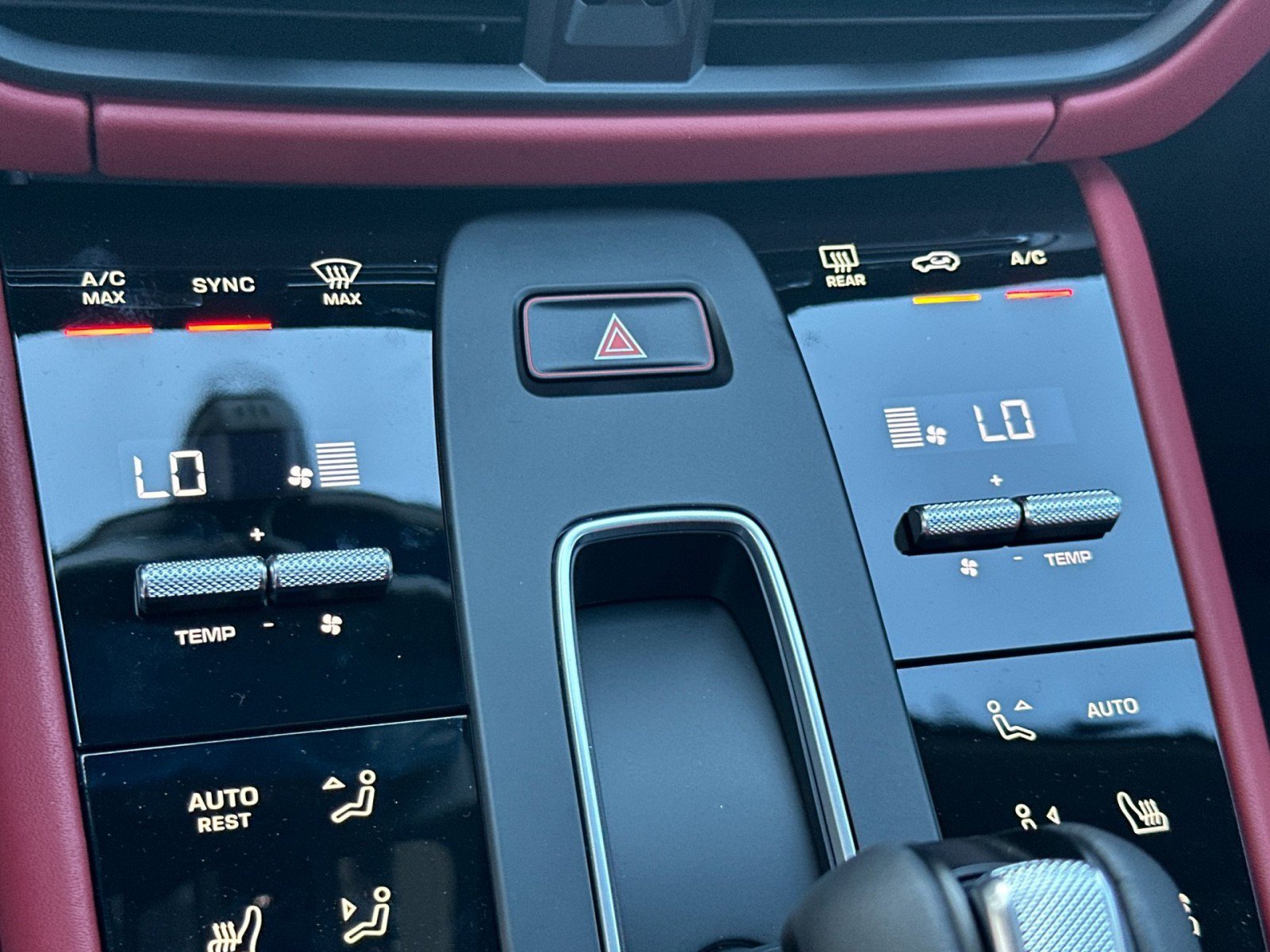 New 2026  Porsche Macan (AWD) image 20