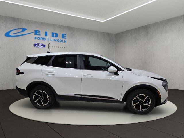 Used 2023 White Kia LX image 7