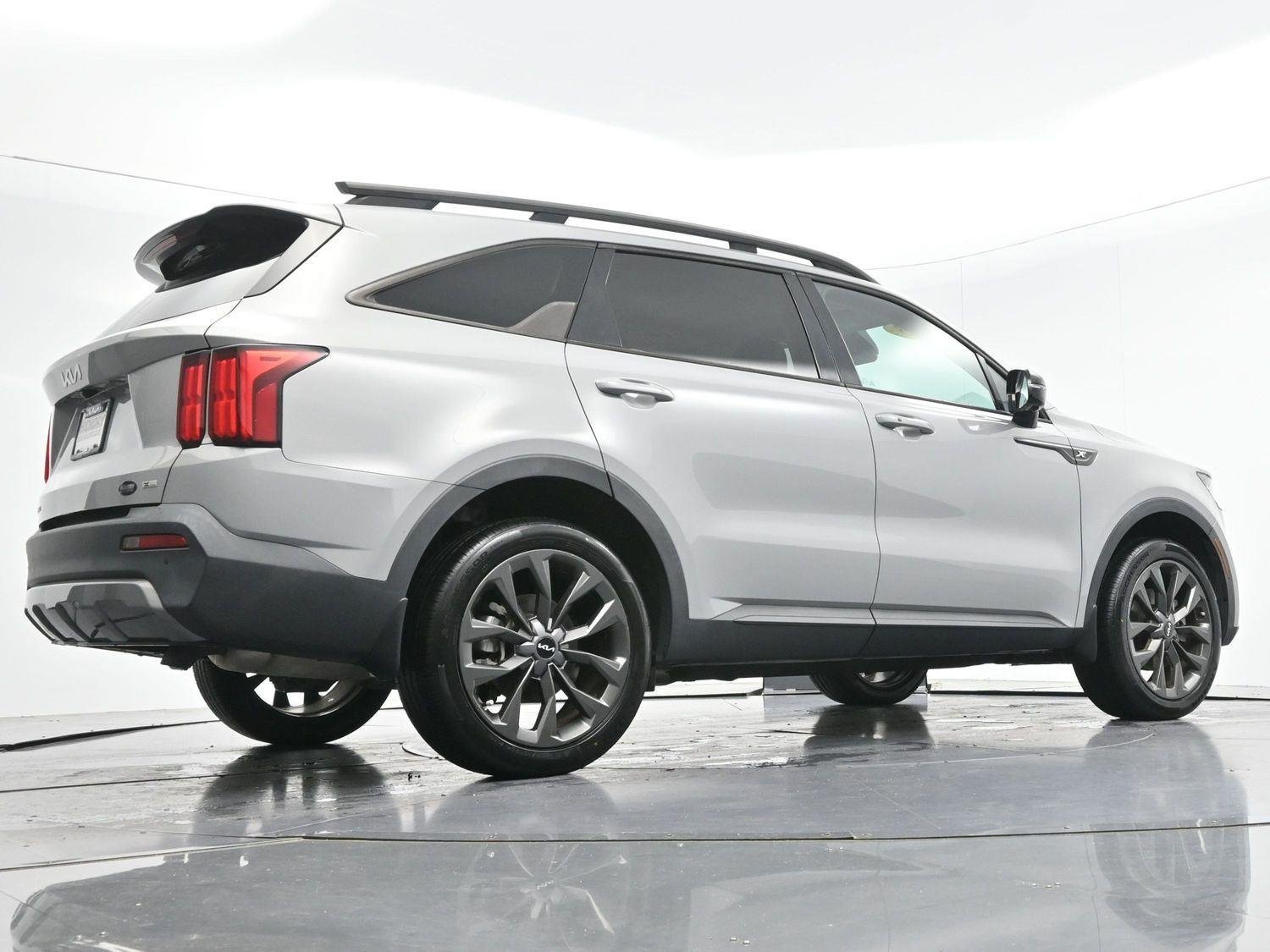 Used 2023 Wolf Gray Kia X-Line SX Prestige image 60