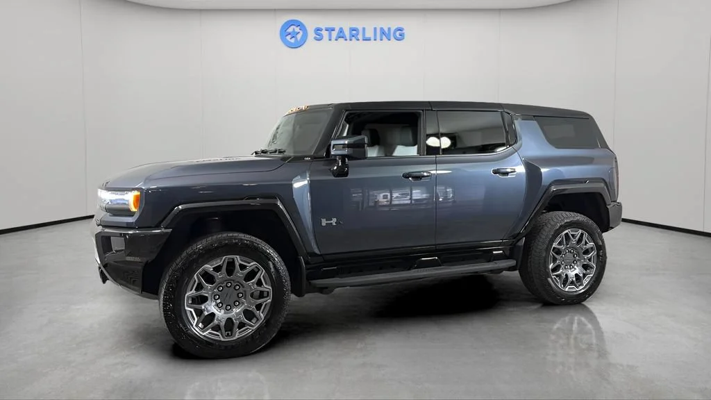 Certified Used 2025 Graphite Blue Metallic GMC 3X image 3