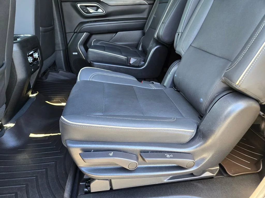 Used 2023 Onyx Black GMC SLT image 11