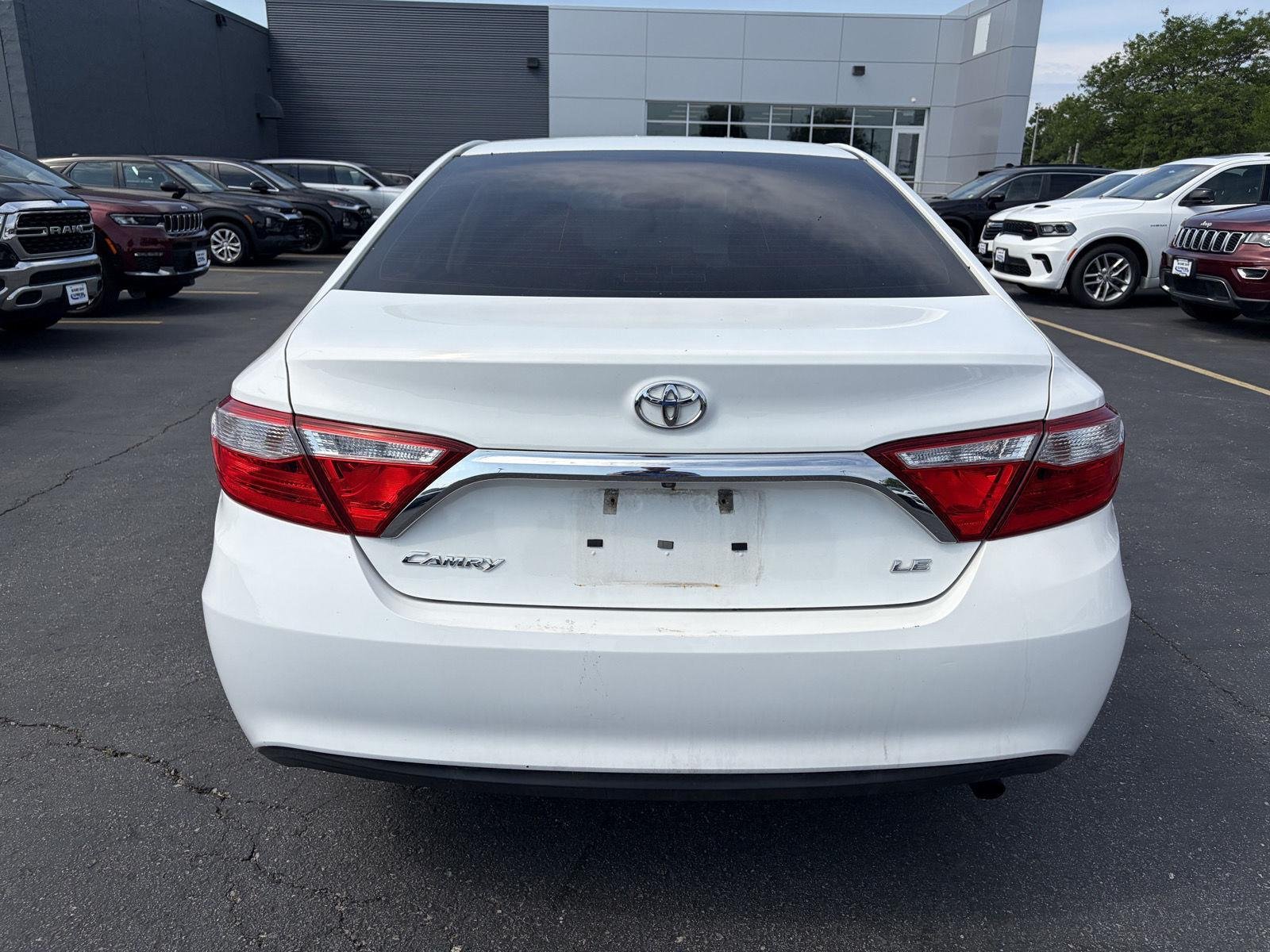Used 2017 Super White Toyota XSE image 5