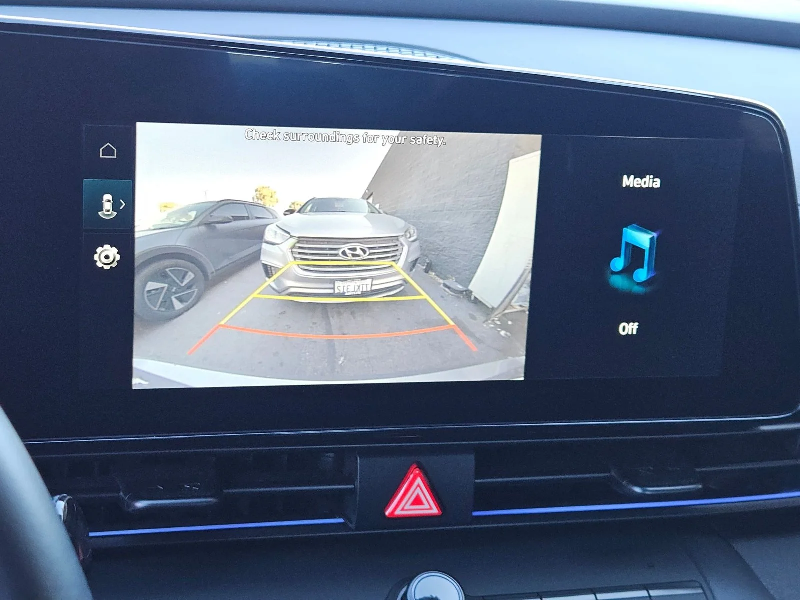 2025 Hyundai Elantra Blue - Photo 13