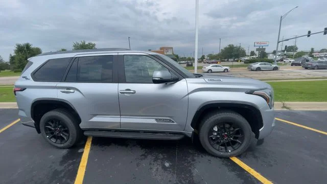 New 2026 Celestial Silver Metallic Toyota  Platinum image 3