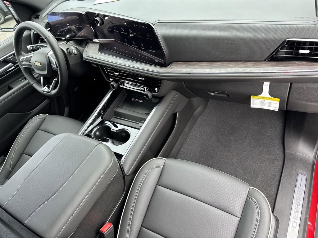 2026 Chevrolet Suburban Premier - Photo 36