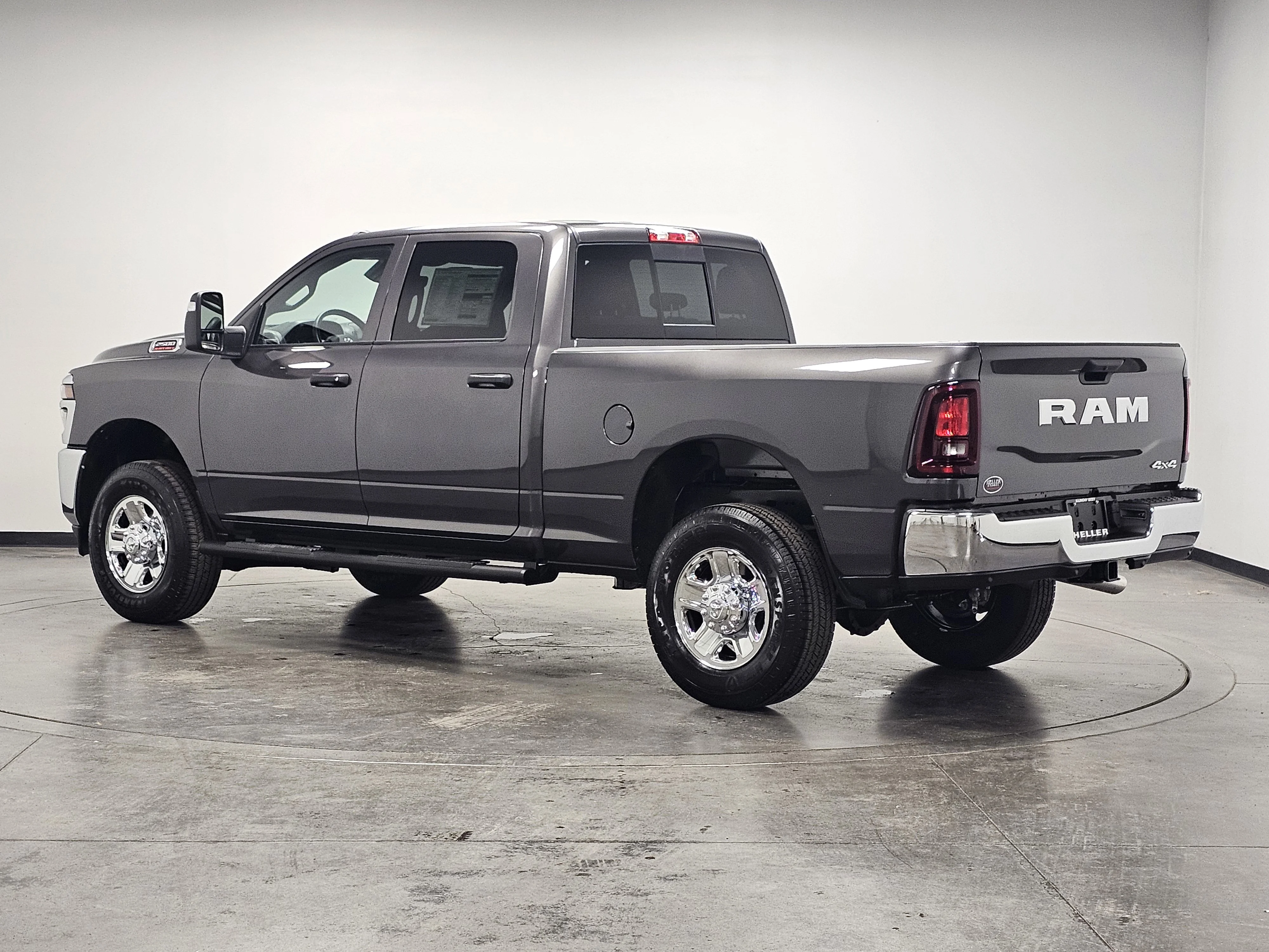 New 2026 Granite Crystal Metallic Clearcoat RAM Tradesman image 6