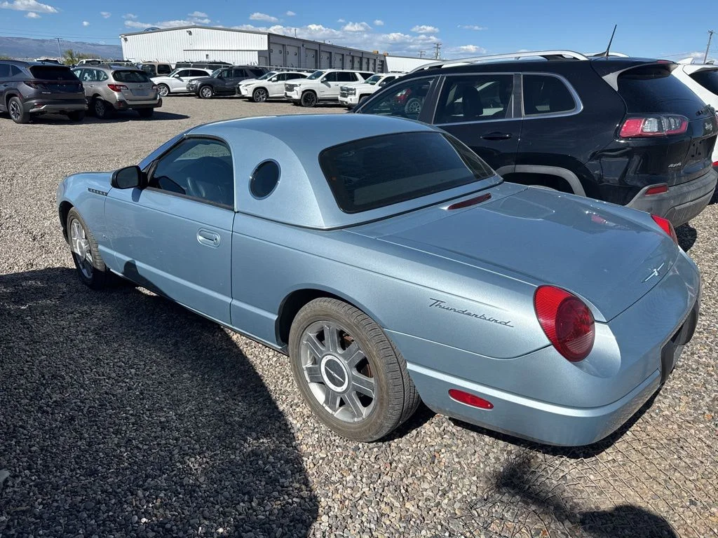 Used 2004 Blue Ford Base image 3
