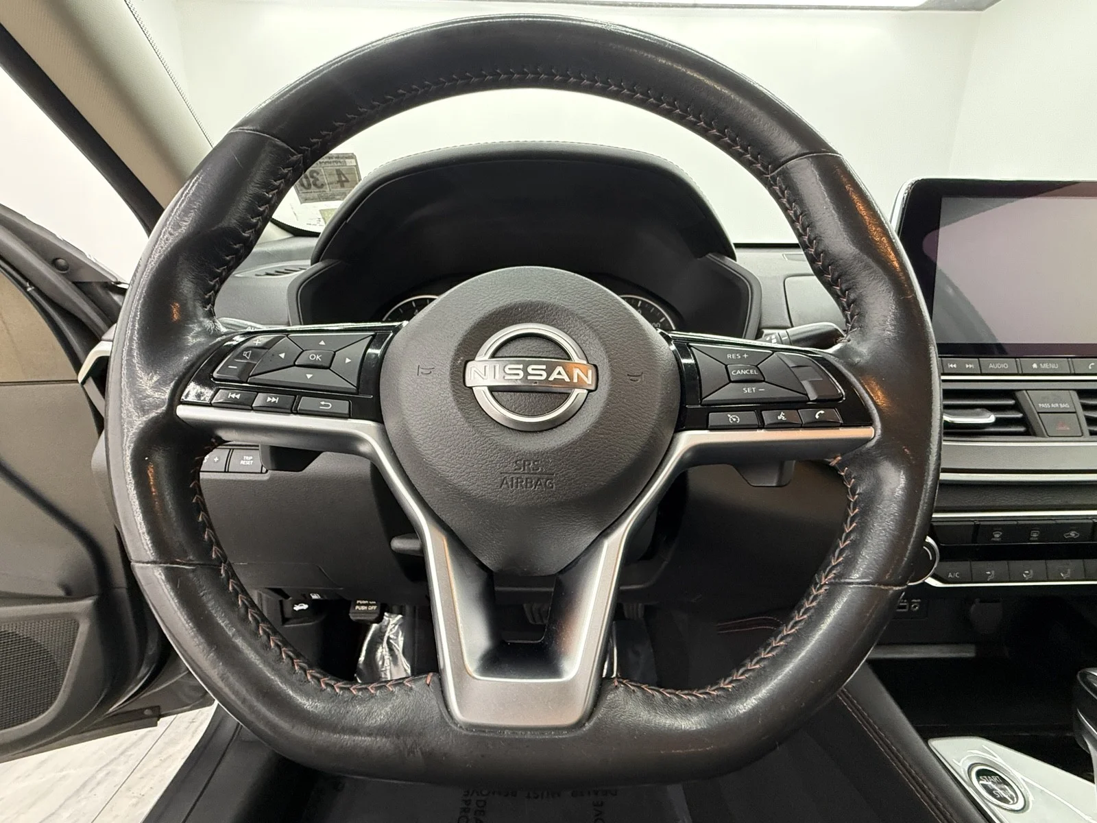 Used 2023 Gun Metallic Nissan 2.5 SR image 11