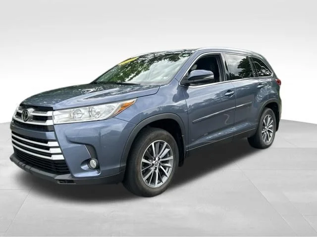 Used 2019 Blue Toyota XLE image 1