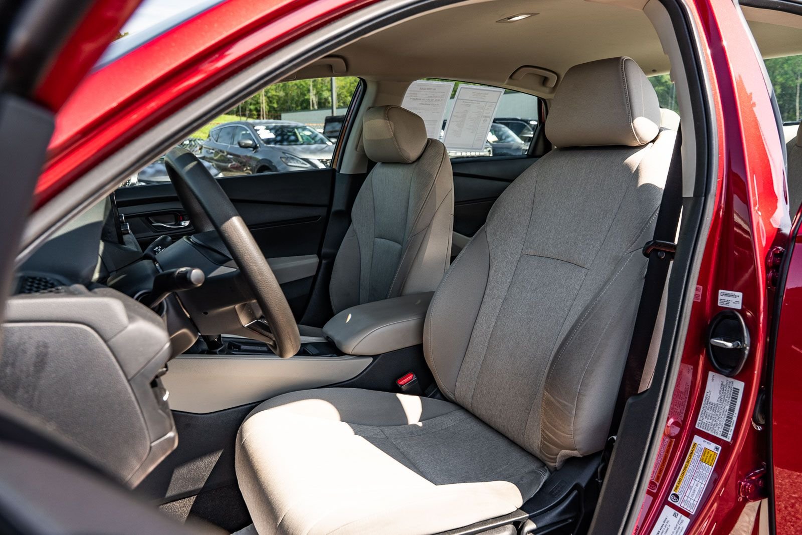 Certified Used 2025  Honda LX image 19