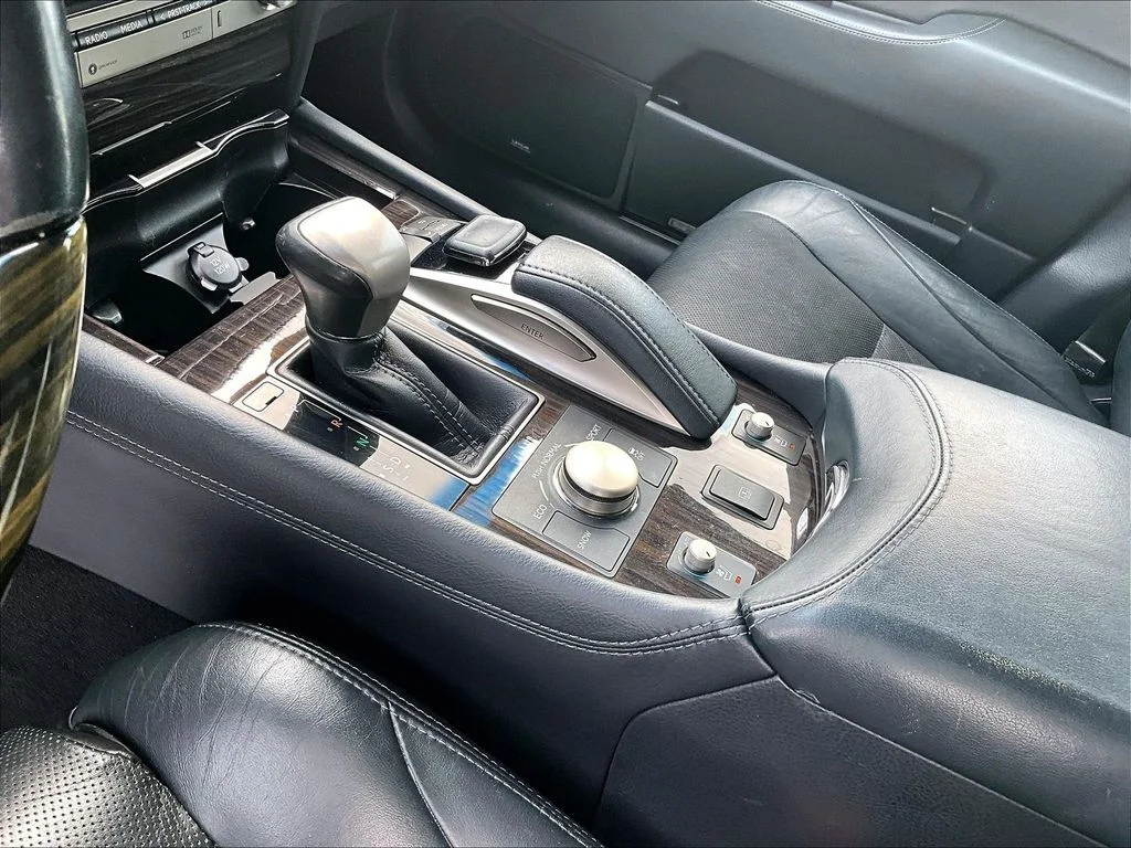 Used 2016 Gray Lexus 460 image 14