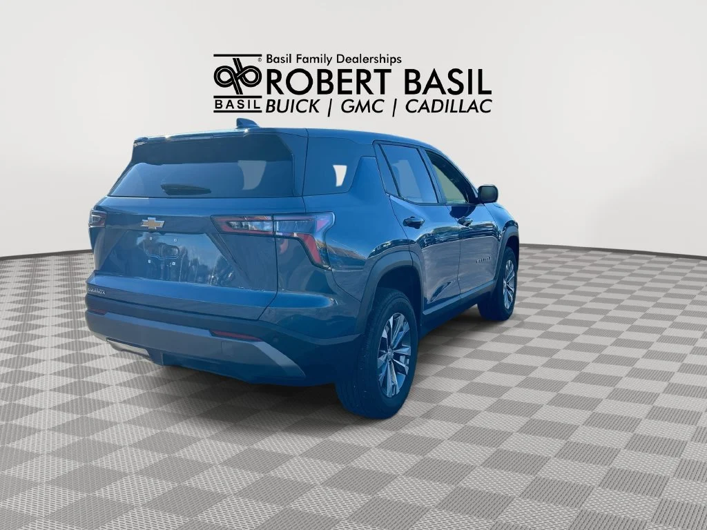 Used 2026 Lakeshore Blue Metallic Chevrolet LT image 8