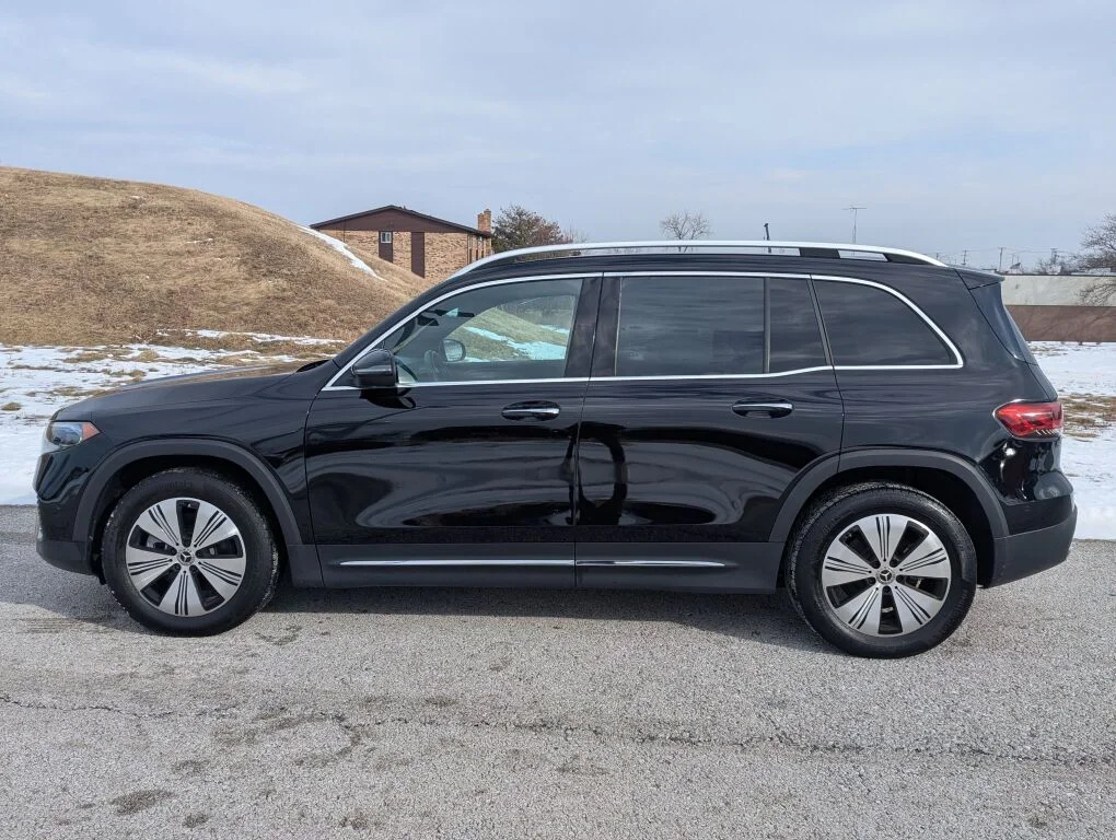 Used 2023 Black Mercedes-Benz 300 image 2