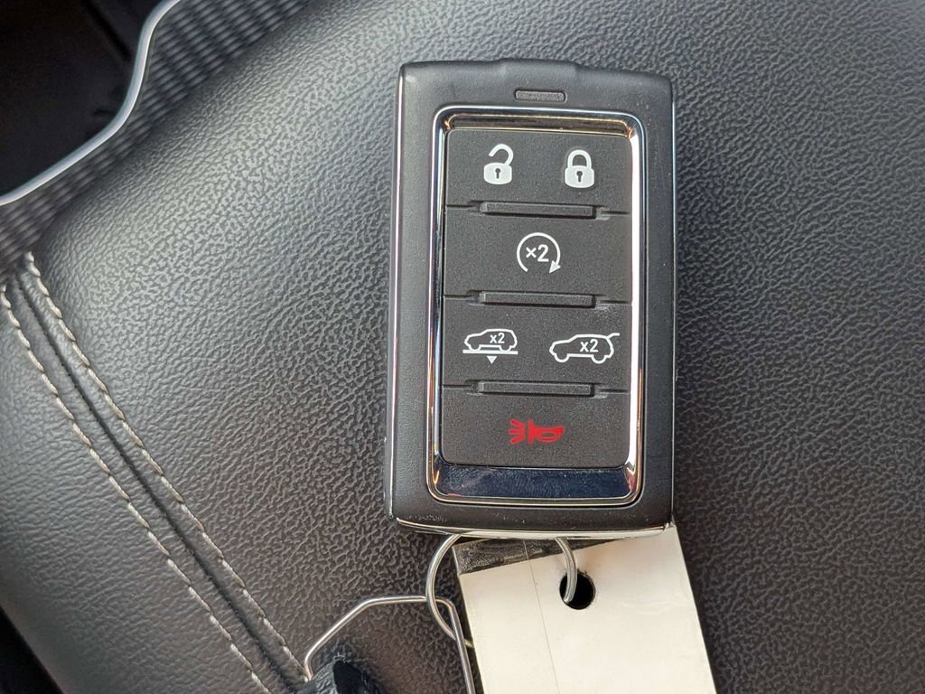 2025 Jeep Grand Cherokee Laredo - Photo 32