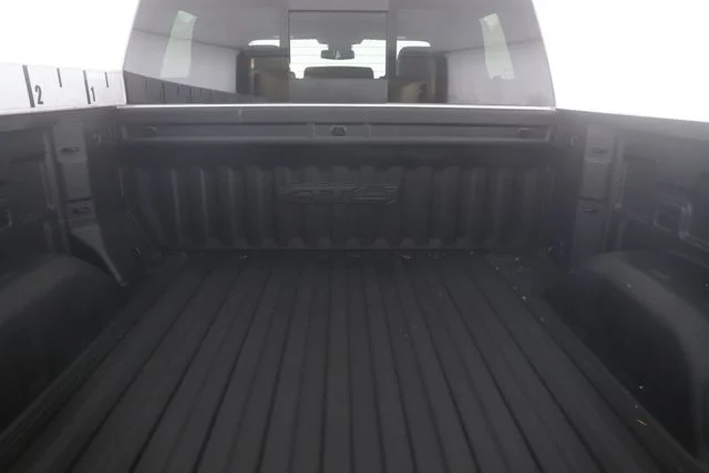 Used 2023 White GMC AT4 image 30