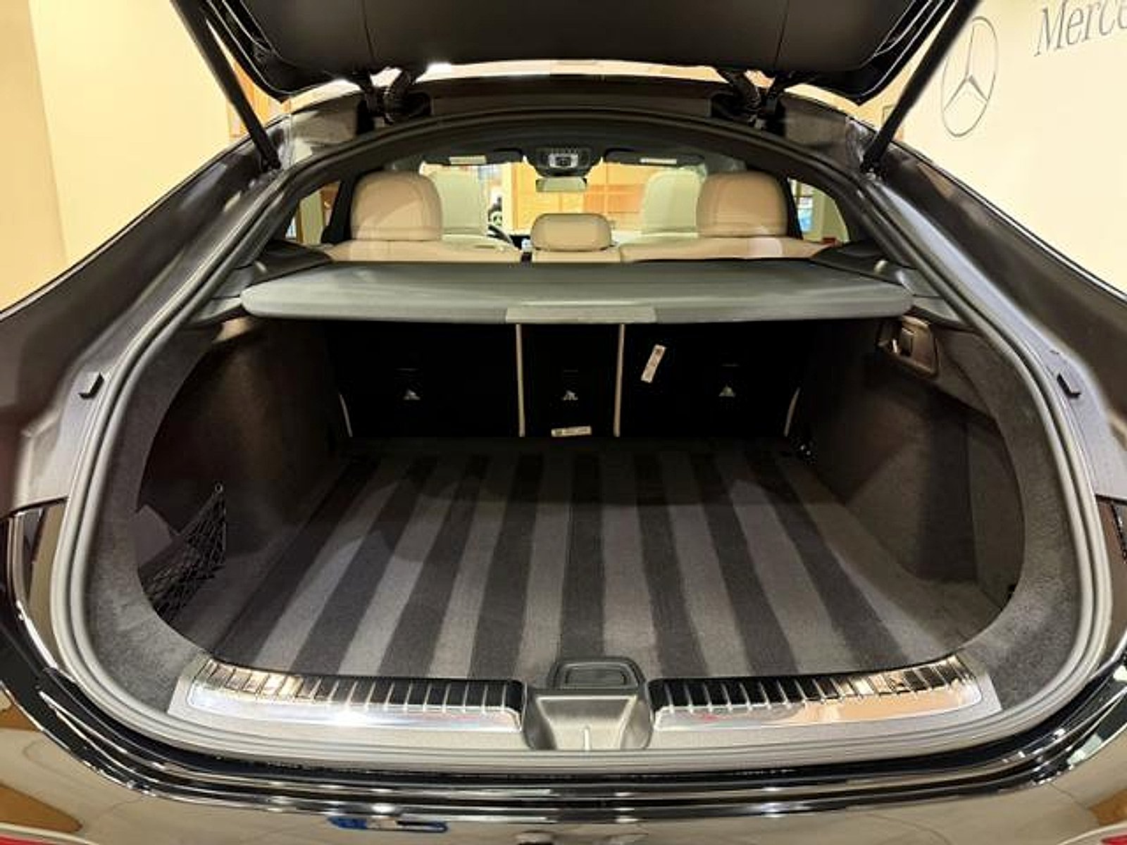 Certified Used 2026 Black Mercedes-Benz 4MATIC® image 22