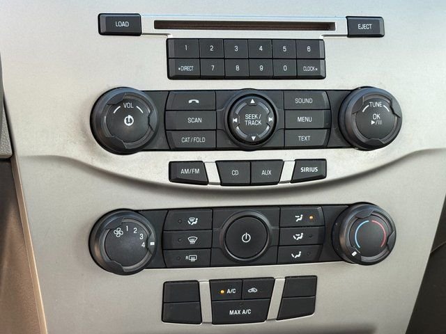 Used 2011 White Ford SE image 27