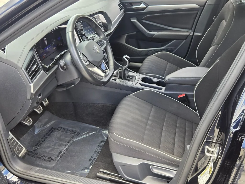 Used 2024 Black Volkswagen 1.5T Sport image 10