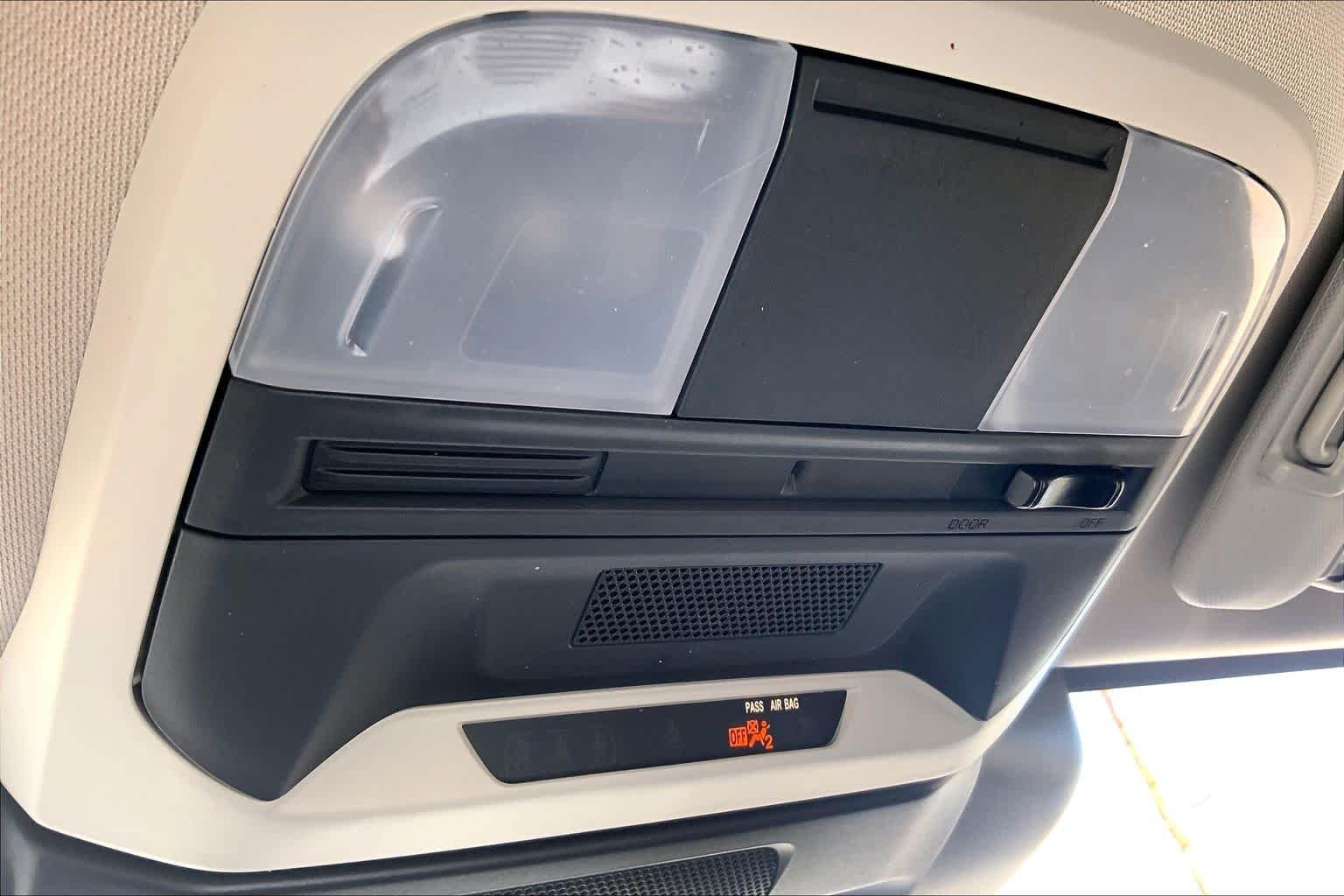 Used 2025 Sapphire Blue Pearl Subaru  image 28