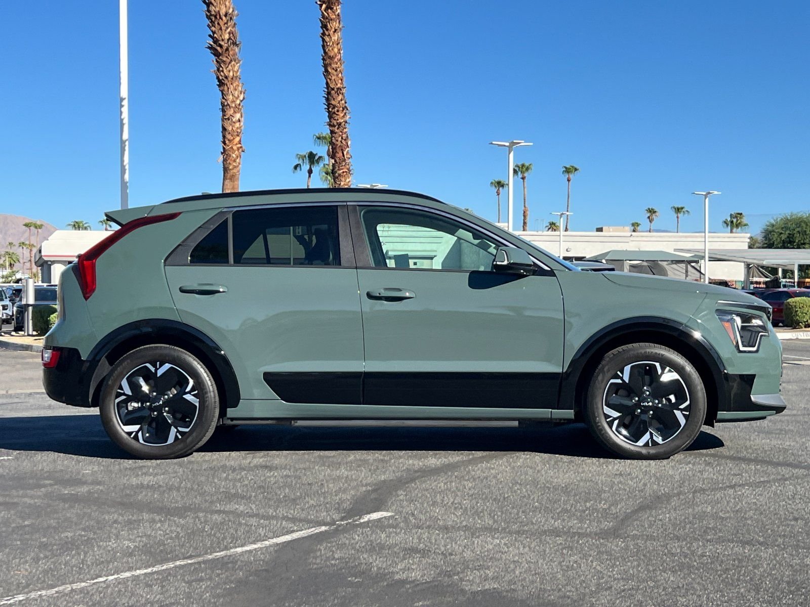 Used 2023 Kia Niro Wind with VIN KNDCR3L1XP5069378 for sale in Cathedral City, CA
