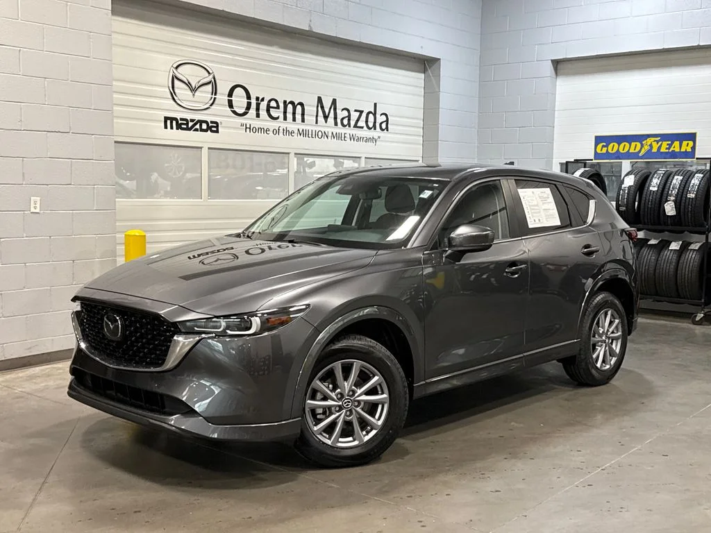 2024 Mazda CX-5 S Preferred package Auto AWD's photo