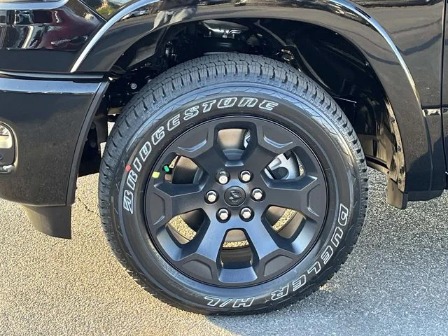 New 2026 Diamond Black Crystal Pearl-Coat Exterior Paint RAM Big Horn/Lone Star image 12
