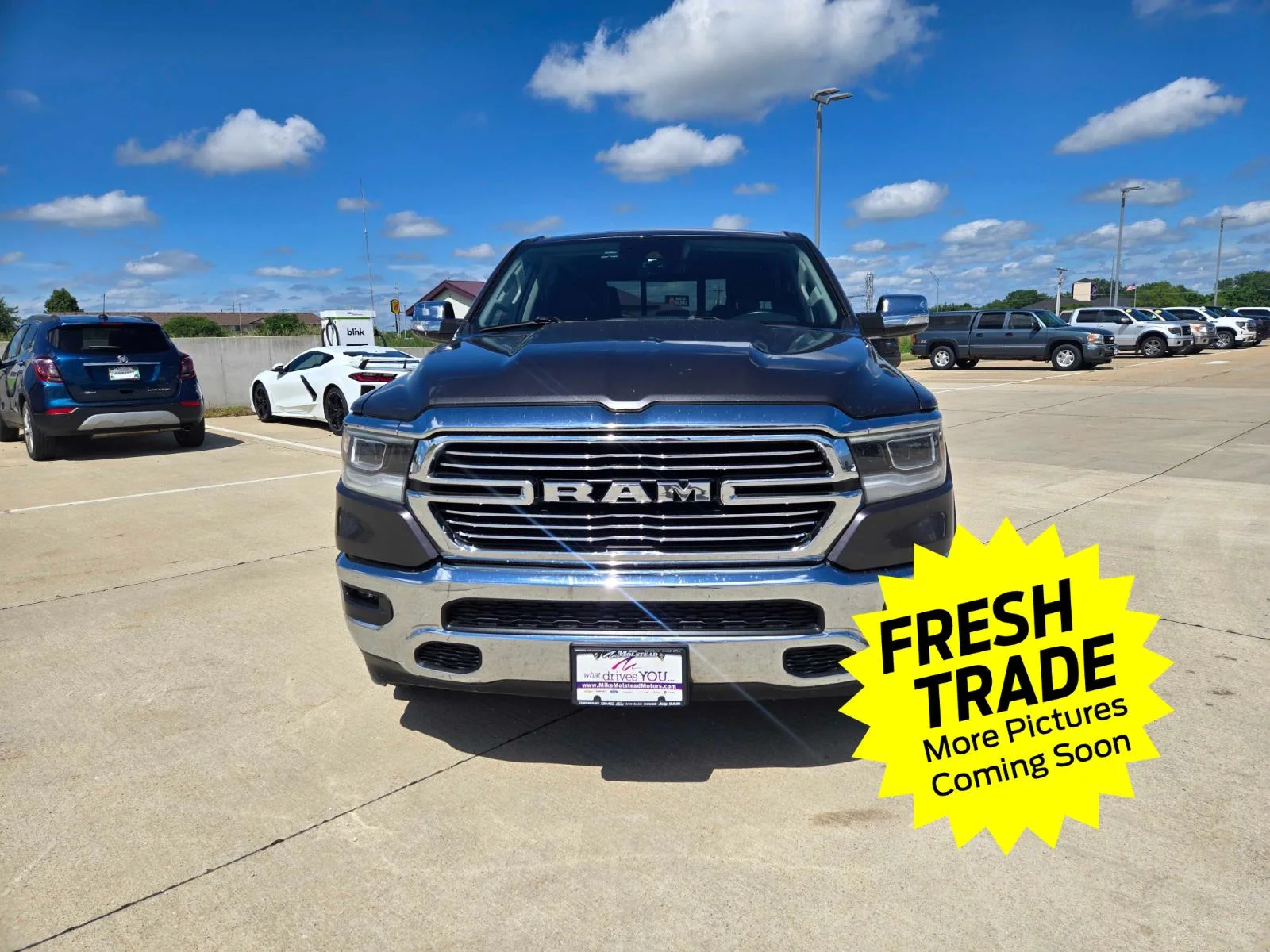 Used 2022 Granite Crystal Metallic Clearcoat Ram Laramie image 3
