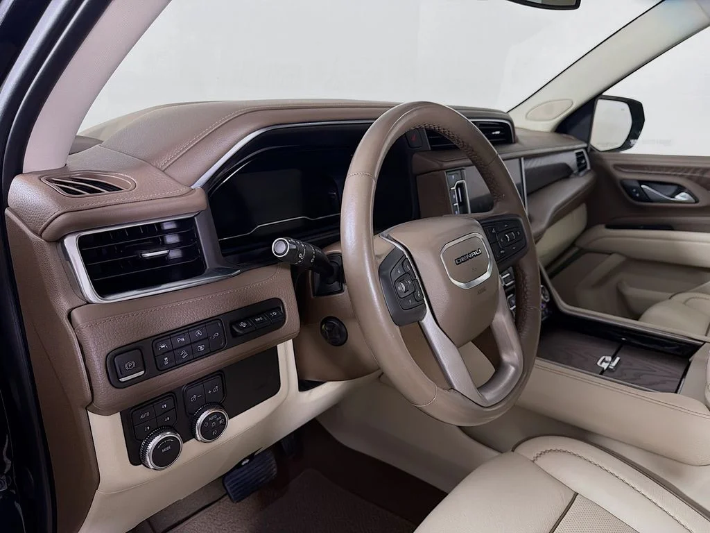 Used 2022 Black GMC Denali image 10