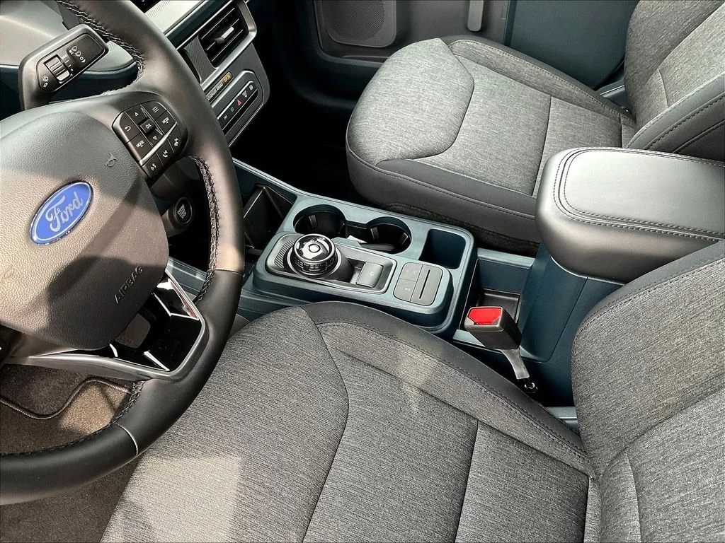 New 2025 Space White Metallic Ford XLT image 12