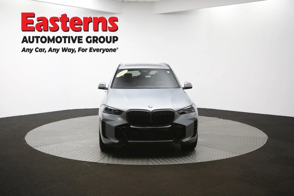 Used 2025 Gray BMW xDrive40i image 53