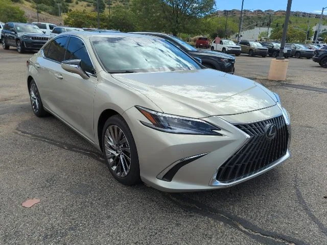 Used 2025 Beige Lexus 300h Luxury image 2