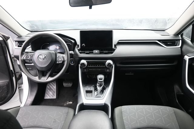 Used 2025 White Toyota XLE image 24