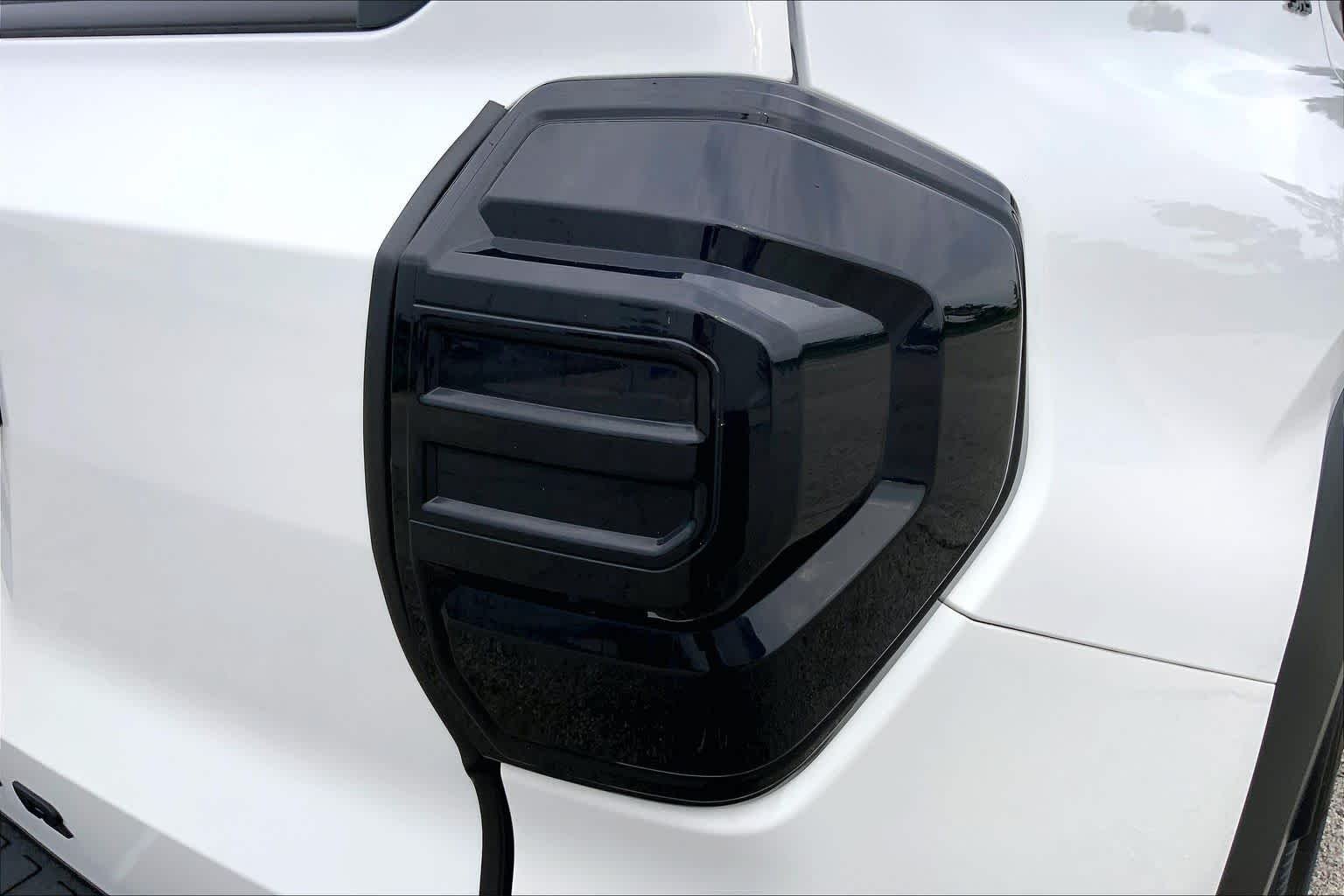 Used 2025 Ice Cap Toyota SR5 image 30