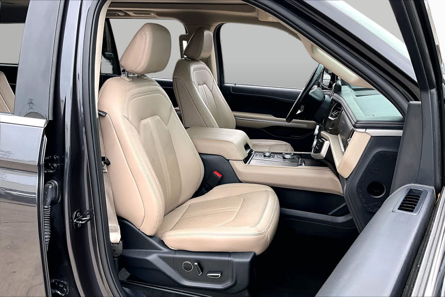 Used 2024 Dark Matter Gray Ford Limited image 9