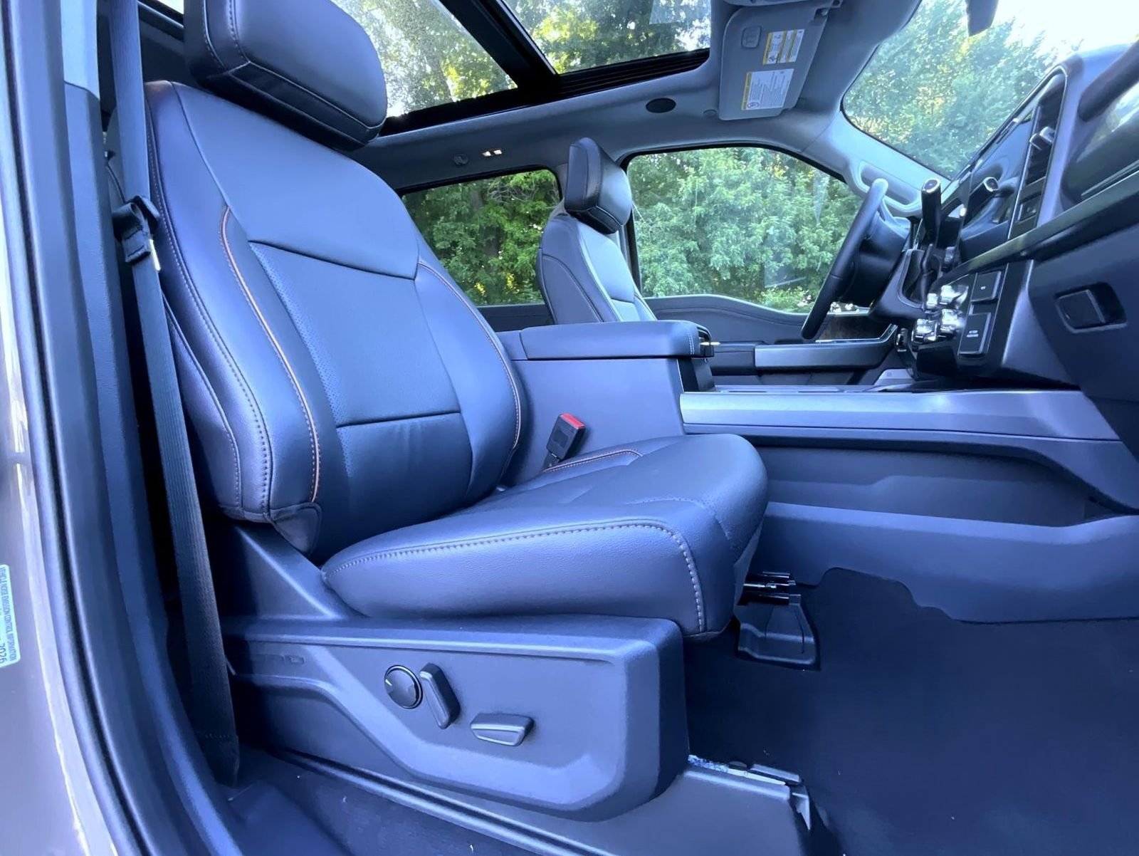 New 2026 Marsh Gray Ford Lariat image 20