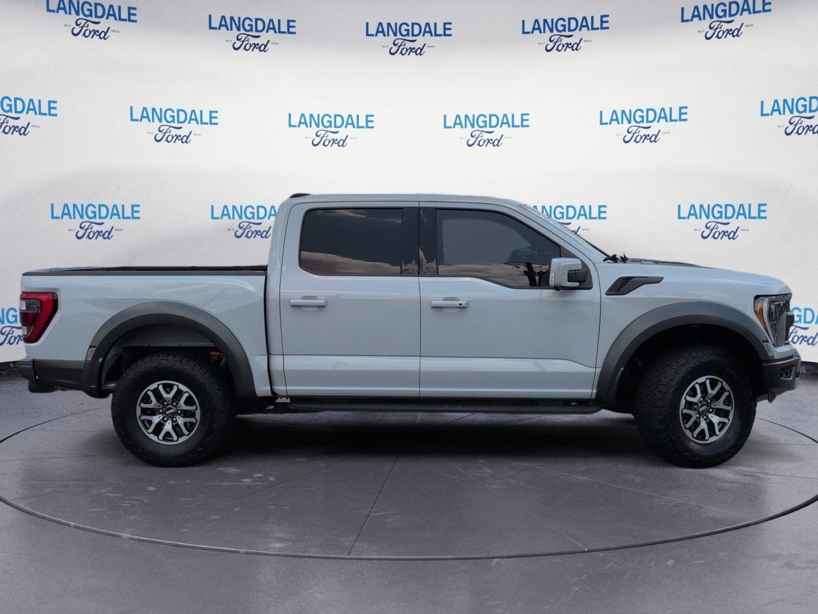 Used 2023 Avalanche Ford Raptor image 3